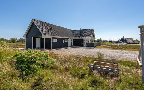 Eliena - 500M from the Sea: Techo, El Terreno Del Lote, Cabaña, Casa, Área Rural, Cobertizo, Vía Muerta, Edificios Del Jardín, Cuarto De Troncos, \Choza