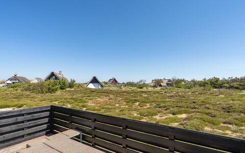 Eliena - 500M from the Sea: Techo, El Terreno Del Lote, Cabaña, Casa, Área Rural, Cobertizo, Vía Muerta, Edificios Del Jardín, Cuarto De Troncos, \Choza
