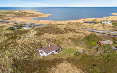 Sutere - 200M to the Fjord: Casa, Techo, Casa, Cabaña, Cobertizo, Edificios Del Jardín, Vía Muerta, Yarda, Cuarto De Troncos, \Choza