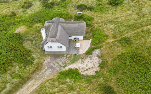 Erle - 200M to the Fjord: Techo, El Terreno Del Lote, Cabaña, Casa, Área Rural, Cobertizo, Vía Muerta, Edificios Del Jardín, Cuarto De Troncos, \Choza