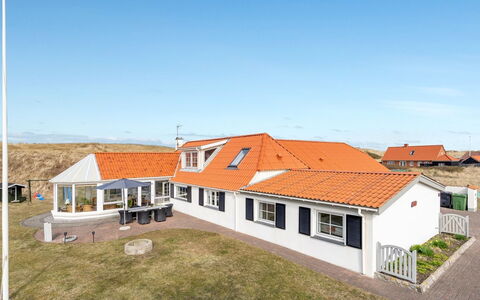 Pauli - 75M from the Sea: Casa, Techo, Casa, Cabaña, Cobertizo, Edificios Del Jardín, Vía Muerta, Yarda, Cuarto De Troncos, \Choza