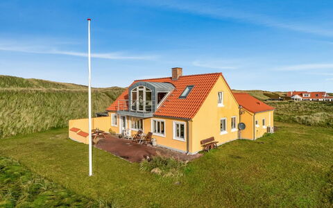 Ali - 75M from the Sea: Techo, El Terreno Del Lote, Cabaña, Casa, Área Rural, Cobertizo, Vía Muerta, Edificios Del Jardín, Cuarto De Troncos, \Choza
