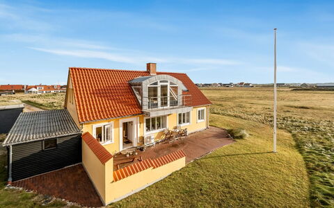 Ali - 75M from the Sea: Techo, El Terreno Del Lote, Cabaña, Casa, Área Rural, Cobertizo, Vía Muerta, Edificios Del Jardín, Cuarto De Troncos, \Choza