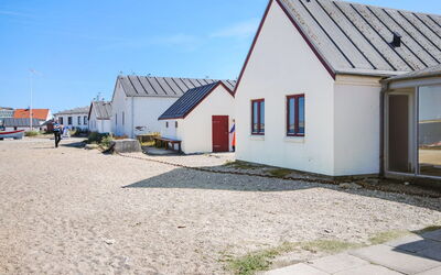 Vilja - 150M from the Sea