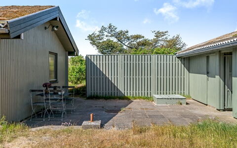 Ehawee - 350M from the Sea: Techo, El Terreno Del Lote, Cabaña, Casa, Área Rural, Cobertizo, Vía Muerta, Edificios Del Jardín, Cuarto De Troncos, \Choza