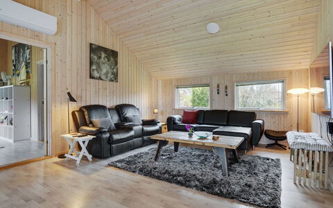 Hegge - 300M from the Sea: Madera, Casa, Casa, Cabaña, Invierno, Congelación, Techo, Nieve, Sala, Cuarto De Troncos