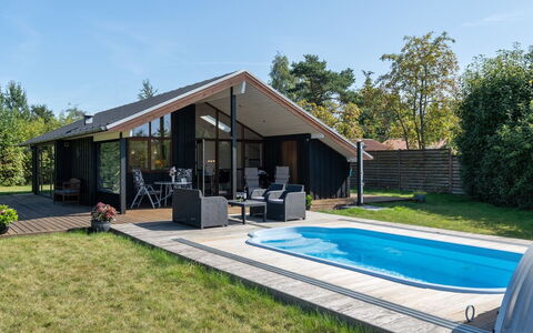 Biaver - 350M from the Sea: Techo, El Terreno Del Lote, Cabaña, Casa, Área Rural, Cobertizo, Vía Muerta, Edificios Del Jardín, Cuarto De Troncos, \Choza
