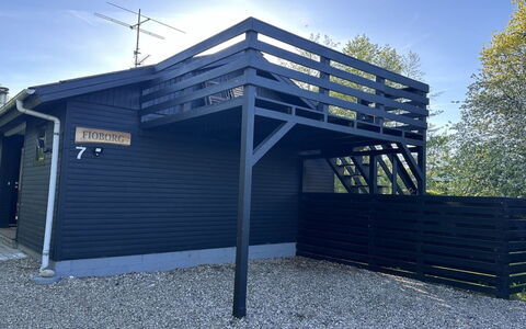 Ady - 150M from the Sea: Departamento, Sombra, Balcón, Silla, Cerca, Mueble Para Exteriores, Aluminio, Césped Artificial