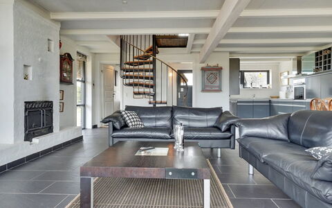 Anselmi - 450M from the Sea: Mueble, Madera, Diseño De Interiores, Techo, Piso, Suelo, Sofá, Casa, Sala, Habitación