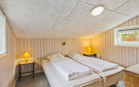 Nielsine - 1.5Km from the Sea: Madera, Techo, Habitación, Cama, Lecho, Marco De La Cama, Sábana, Madera Dura, Diseño, Congelación