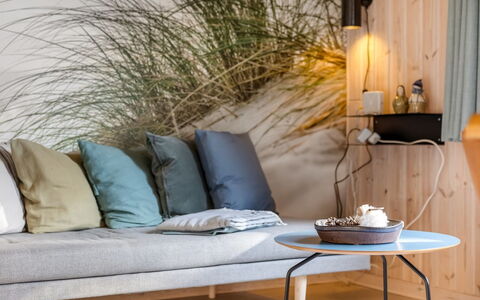 Solvey - 2Km from the Sea: Mueble, Mueble Para Exteriores, Vajilla, Mesa, Drinkware, Silla, Mesa Al Aire Libre, Comida, Botella