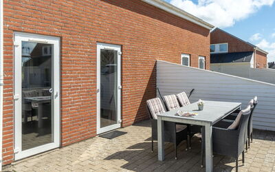 Anouk - 1.7Km from the Sea