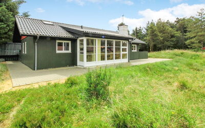 Juste - 2.2Km from the Sea