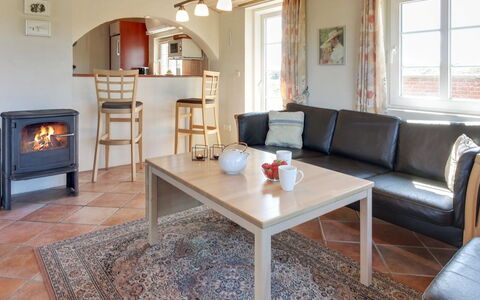 Karlina - 100M from the Sea: Mueble, Madera, Piso, Diseño De Interiores, Suelo, Mesa, Habitación, Sala, Silla, Sofá