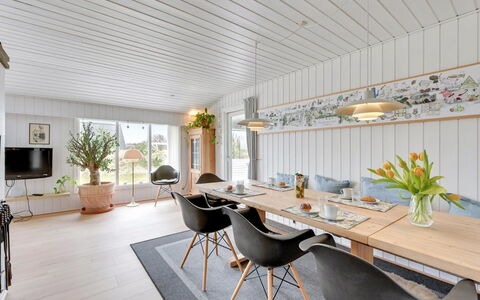 Saxe - from the Sea: Diseño De Interiores, Mueble, Madera, Piso, Techo, Comedor, Cocina Y Comedor Mesa, Mesa, Suelos De Madera, Casa