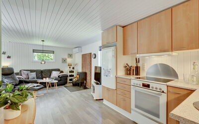 Sanni - 1.6Km from the Sea