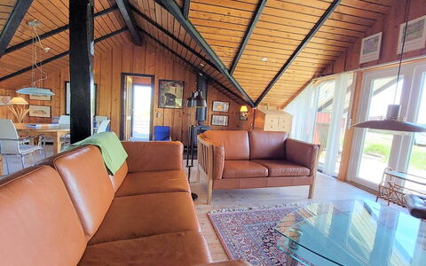 Beneta - 300M from the Sea: Techo, El Terreno Del Lote, Cabaña, Casa, Área Rural, Cobertizo, Vía Muerta, Edificios Del Jardín, Cuarto De Troncos, \Choza