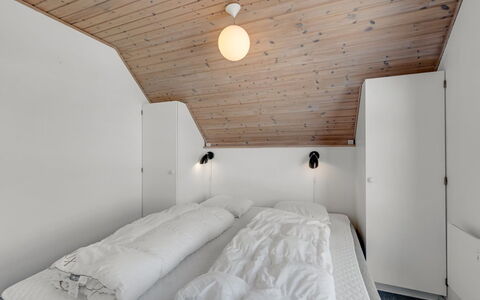 Armelle - from the Sea: Pared, Habitación, Techo, Diseño De Interiores, Madera, Cama, Suelo, Piso, Lámpara, Mueble