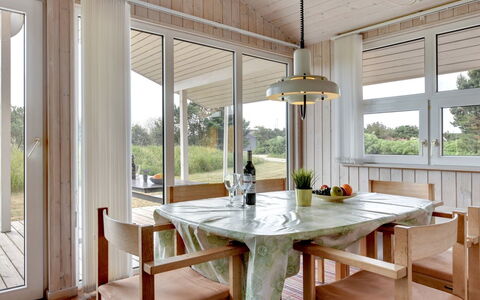 Annemia - 200M from the Sea: Mueble, Piso, Diseño De Interiores, Suelo, Madera, Comedor, Cocina Y Comedor Mesa, Techo, Silla, Mesa