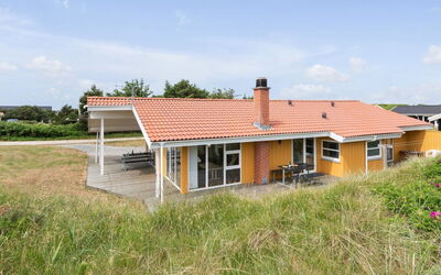 Annemia - 200M from the Sea