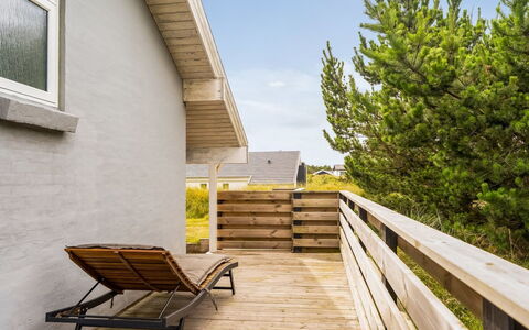Luzy - 600M from the Sea: Azul, Cabaña, Casa, Casa, Casa De Campo, Inmuebles, Vía Muerta