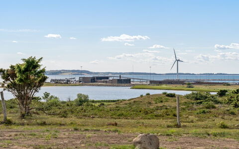 Rickmer - 200M from the Sea: Techo, Casa, Casa, Cabaña, Vía Muerta, Inmuebles, Entrada De Coches, Edificios Del Jardín, Yarda, Cobertizo