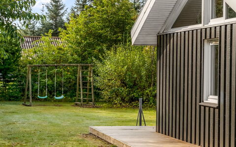Mechthild - 2.7Km from the Sea: Techo, Piso, Diseño De Interiores, Suelo, Material Compuesto, Mueble, Recurso, Hotel, Diseño, La Luz Del Día