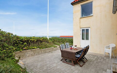 Atena - 50M from the Sea: Techo, El Terreno Del Lote, Cabaña, Casa, Área Rural, Cobertizo, Vía Muerta, Edificios Del Jardín, Cuarto De Troncos, \Choza