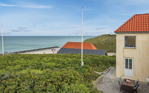Atena - 50M from the Sea: Techo, El Terreno Del Lote, Cabaña, Casa, Área Rural, Cobertizo, Vía Muerta, Edificios Del Jardín, Cuarto De Troncos, \Choza