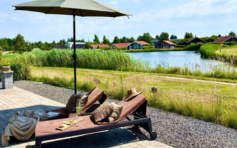 Domi - 1.2Km from the Sea: Mueble Para Exteriores, Mueble, Paraguas, Sombra, Jardín, Silla, Mesa Al Aire Libre, Patio, Eco Hotel, Sunlounger