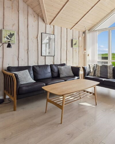 Jonna - 700M from the Sea