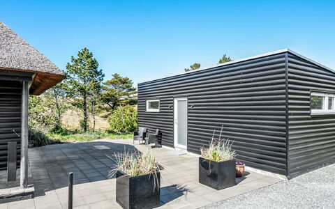 Aila - 1.4Km from the Sea: Cabaña, Cobertizo, \Choza, Casa De Campo, Pradera, Choza, Granero, Cuarto De Troncos, Edificios Del Jardín