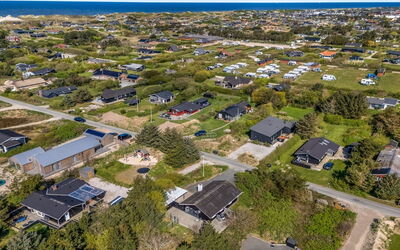 Ursel - 800M from the Sea