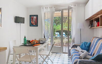 Alojamiento:&nbsp;Jardins de la Mer 210.10