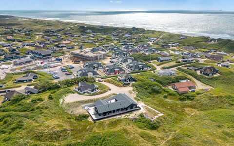 Maximiliane - from the Sea: Techo, El Terreno Del Lote, Cabaña, Casa, Área Rural, Cobertizo, Vía Muerta, Edificios Del Jardín, Cuarto De Troncos, \Choza