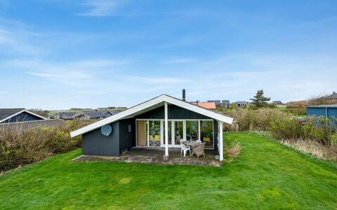 Tanea - 700M to the Fjord: Madera, Techo, Arquitectura, Casa, Casa, Cabaña, Vía Muerta, Madera Dura, Pendiente, Inmuebles