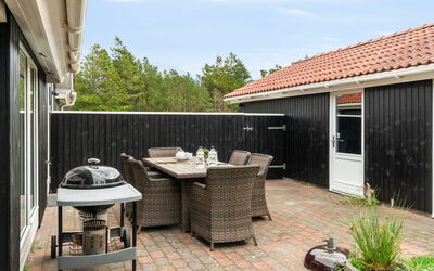 Henkil - 700M from the Sea