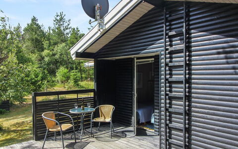 Heike - 1.3Km from the Sea: Arquitectura, Techo, Casa, Material Compuesto, La Luz Del Día, Vía Muerta, Entrada De Coches