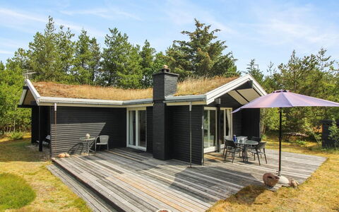 Heike - 1.3Km from the Sea: Arquitectura, Techo, Casa, Material Compuesto, La Luz Del Día, Vía Muerta, Entrada De Coches