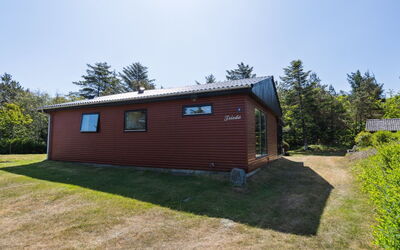 Lykka - 950M from the Sea