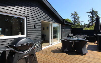 Kamp - 700M from the Sea