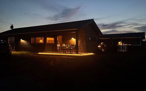 Hinda - 1.2Km from the Sea: Azul, Arbusto, Cabaña, Cobertura Del Suelo, Jardín, Inmuebles, Sombra, Paisajismo, Casa De Campo, Eco Hotel