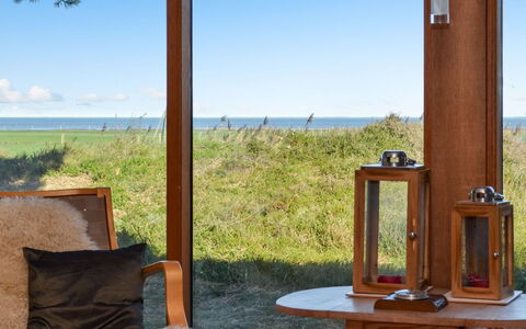 Asfrid - 3.5Km from the Sea: Mueble, Mar, Silla, Manchas De Madera, Oceano, Vaso, Eco Hotel, Madera Dura, Barniz, Mueble Para Exteriores