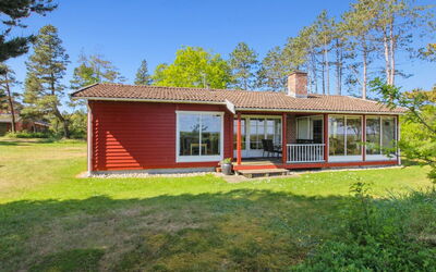 Asfrid - 3.5Km from the Sea