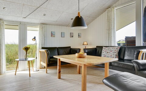 Apolonia - from the Sea: Madera, Techo, Piso, Diseño De Interiores, Lámpara, Suelo, Casa, Mueble, Sala, Suelos De Madera
