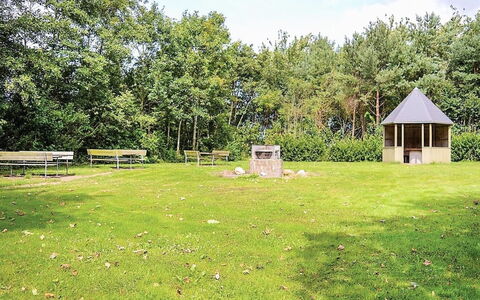 Martinus - 5.5Km from the Sea: Cabaña, Techo, Casa, Pendiente, \Choza, Vía Muerta