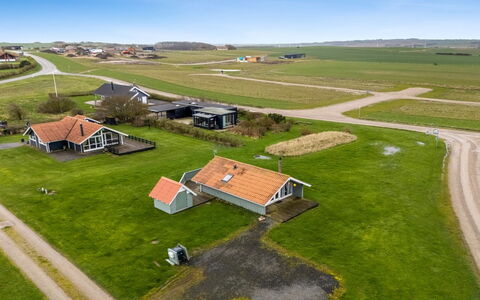 Lonne - 750M to the Fjord: Llanura, Casa, Área Rural, Paisaje, Pradera, El Terreno Del Lote, Ecorregión, Casa, Techo, Cabaña