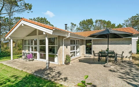 Aslak - 350M from the Sea: Planta De La Comunidad, Luz De Sol, Planta Herbácea, Jardín, Plantación, Agricultura, Granja
