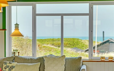 Quirina - 75M from the Sea: Cabaña, Cobertizo, \Choza, Casa De Campo, Pradera, Choza, Granero, Cuarto De Troncos, Edificios Del Jardín