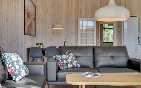 Bentine - 1.6Km from the Sea: Mueble, Diseño De Interiores, Piso, Madera, Suelo, Lámpara, Techo, Sala, Sofá, Encendiendo